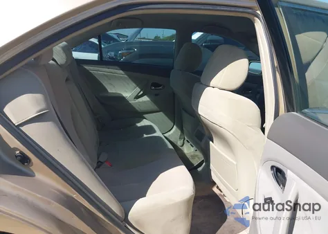 2011 Toyota Camry Le z USA, uszkodzony, nr VIN 4T1BF3EK7BU168812